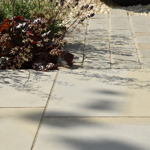 Forest Pennant mixed colour sawn paving & setts